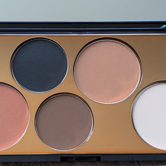 Brand New Elcie Cosmetics “The Minimalist” Eyeshadow Palette - Picture 2 of 4